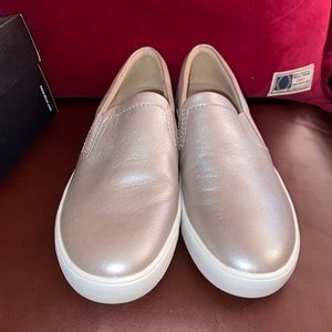 Naturalizer pewter colored leather-upper slip-ons